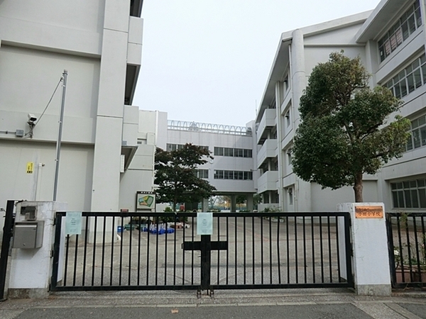 横浜市磯子区杉田7丁目の土地(横浜市立小田小学校)