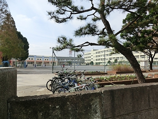 希望ヶ丘グリーンハイツ２号棟(横浜市立東希望が丘小学校)
