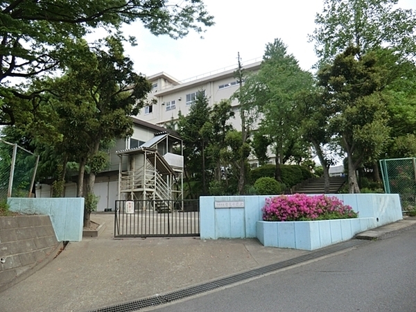 川崎市宮前区菅生ケ丘の中古一戸建て(川崎市立菅生中学校)