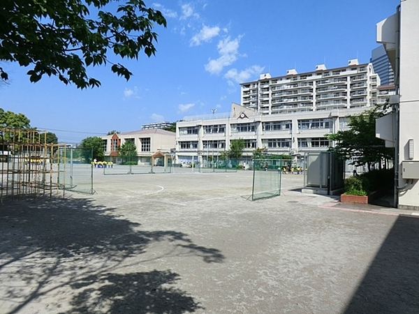 パークシティ新川崎D棟(川崎市立東小倉小学校)