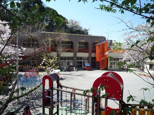 横須賀市浦賀丘3丁目の新築一戸建(認定こども園岩波幼稚園)