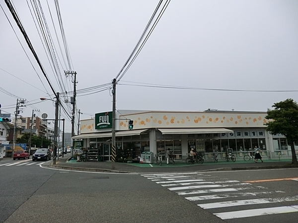 藤沢市鵠沼藤が谷4丁目の土地(Fuji鵠沼藤が谷店)