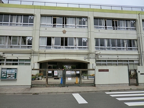 川崎市幸区古市場2丁目の新築一戸建(川崎市立下河原小学校)