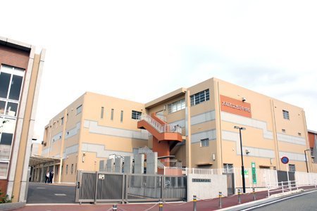シティテラス大和ブリーズコート(大和市立光丘中学校)