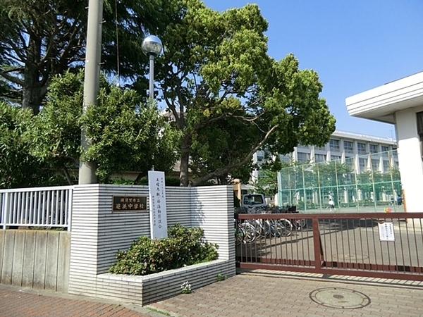 横須賀市浜見台1丁目の新築一戸建(横須賀市立追浜中学校)