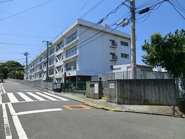 横須賀市岩戸５丁目の中古一戸建て(横須賀市立岩戸小学校)