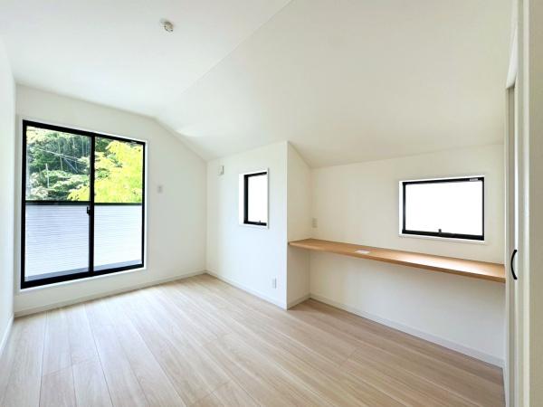 横須賀市湘南鷹取３丁目の新築一戸建