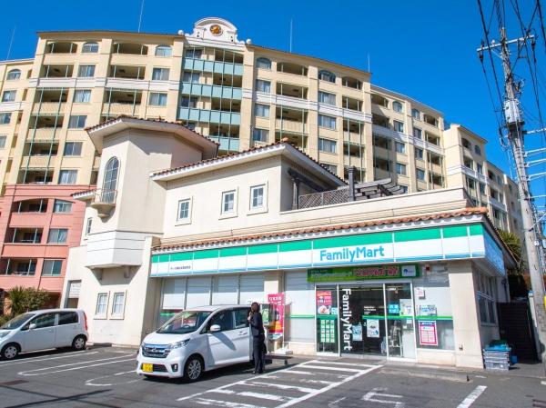 マークスプリングスメゾンA(ファミリーマートサンズ瀬谷五貫目町店)