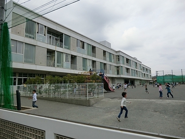 逗子市新宿3丁目の新築一戸建(逗子市立逗子小学校)