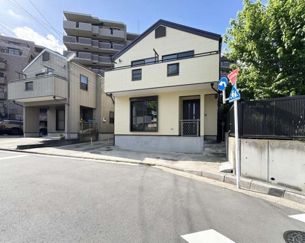 横浜市港北区師岡町の中古一戸建