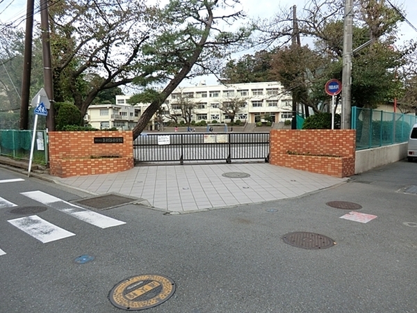 横浜市金沢区釜利谷西1丁目の新築一戸建(横浜市立釜利谷小学校)