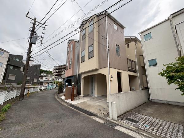 横浜市金沢区六浦５丁目の中古一戸建