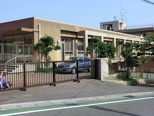 川崎市宮前区五所塚1丁目の新築一戸建(川崎市立向丘小学校)