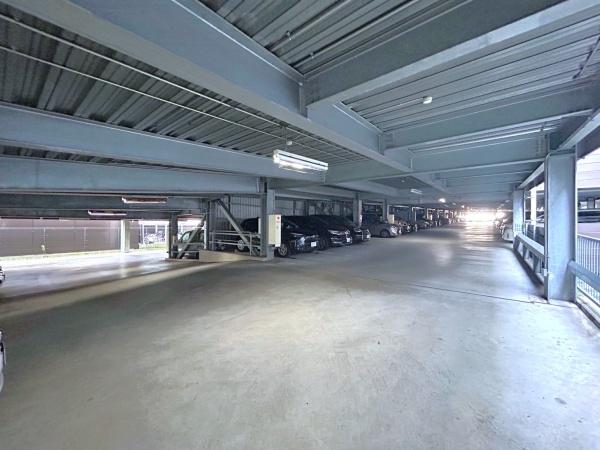 ザ・ハウス港北綱島(駐車場)