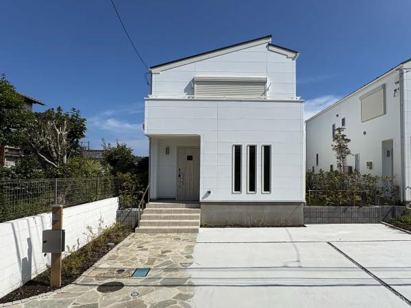 鎌倉市稲村ガ崎５丁目の新築一戸建