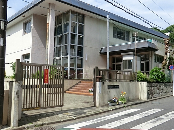 鎌倉市稲村ガ崎５丁目の新築一戸建(鎌倉市立七里ガ浜小学校)