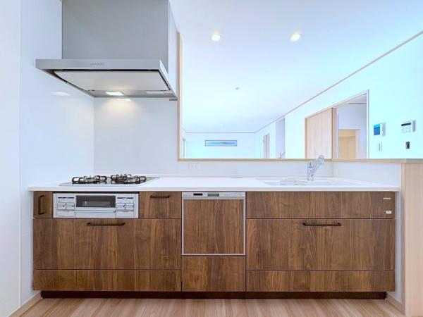 横浜市西区元久保町の新築一戸建