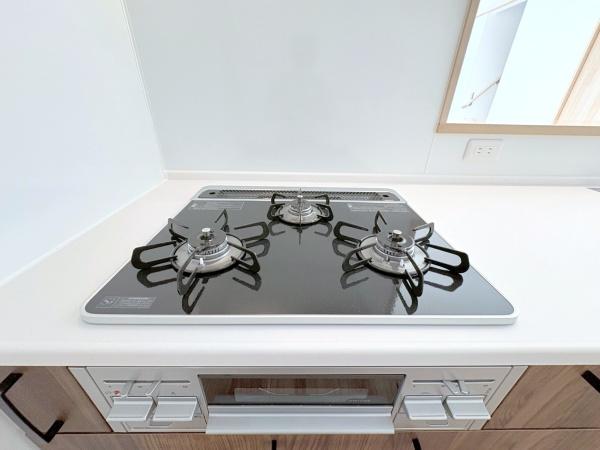 横浜市西区元久保町の新築一戸建