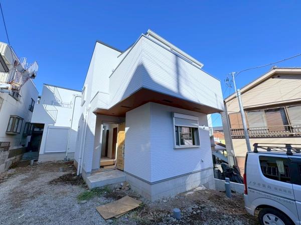 横浜市西区元久保町の新築一戸建