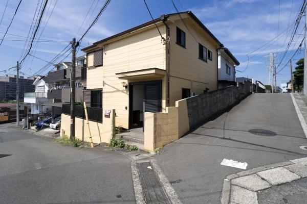 横浜市保土ケ谷区仏向西の中古一戸建