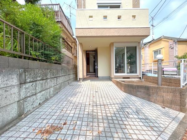横浜市神奈川区松見町２丁目の中古一戸建て