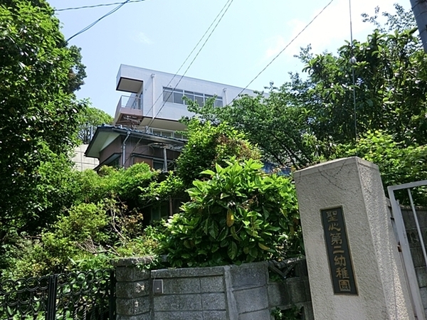 横須賀市上町3丁目の新築一戸建(認定こども園聖心第二幼稚園)