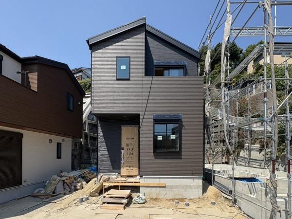 横須賀市上町３丁目の新築一戸建