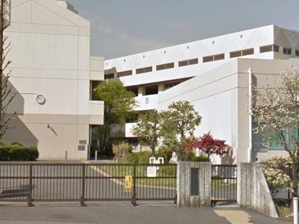 横浜市都筑区荏田東4丁目の土地(横浜市立つづきの丘小学校)