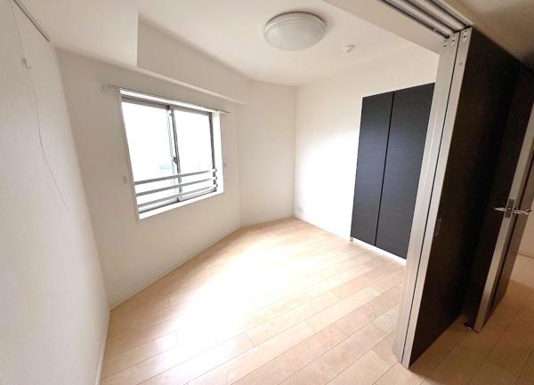 クオス鴨居白山レジデンス(洋室)