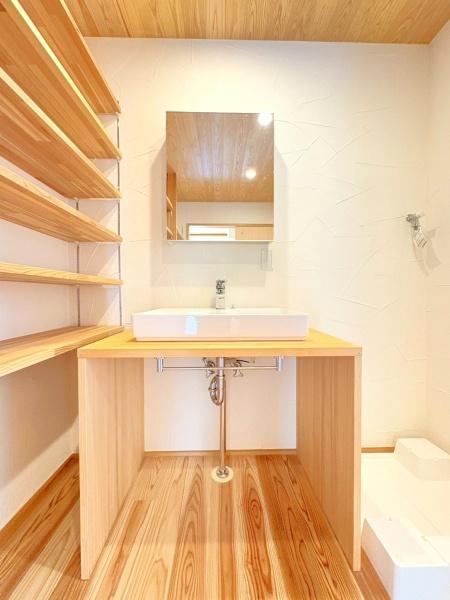 横浜市中区本牧大里町の新築一戸建(洗面台・洗面所)
