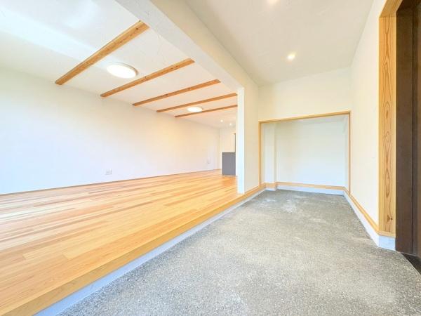 横浜市中区本牧大里町の新築一戸建(玄関)