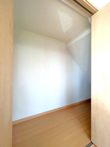 横浜市泉区上飯田町の中古一戸建て(収納)