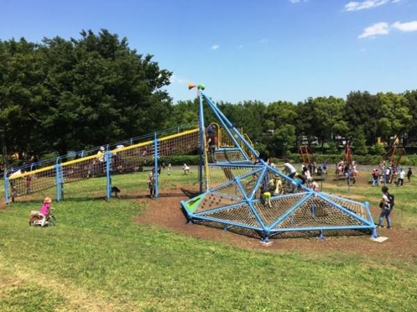 ナイスサンソレイユ横濱鶴ヶ峰(長坂谷公園)