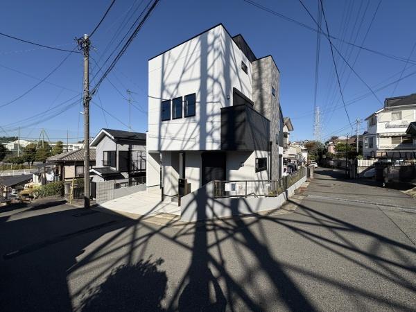 横浜市旭区鶴ケ峰本町2丁目の新築一戸建