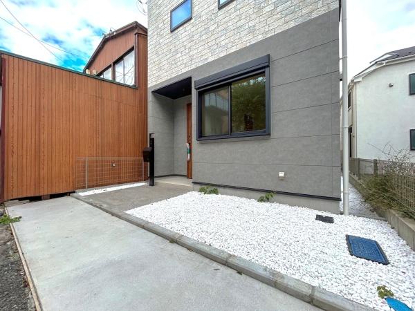 横浜市西区西戸部町３丁目の新築一戸建