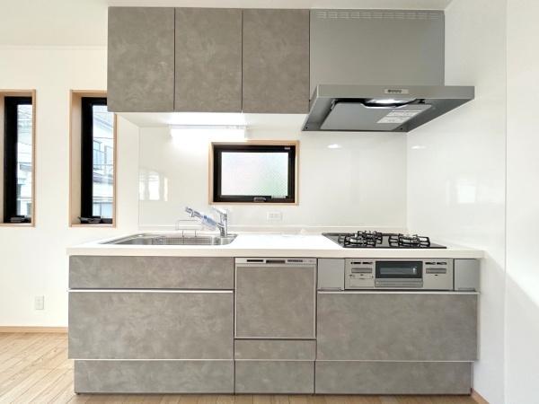 横浜市西区西戸部町３丁目の新築一戸建