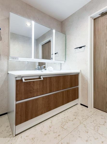 横浜市西区南浅間町の中古一戸建て