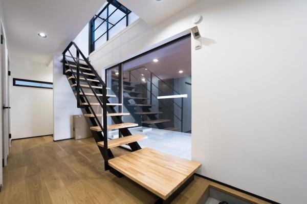 横浜市西区南浅間町の中古一戸建て