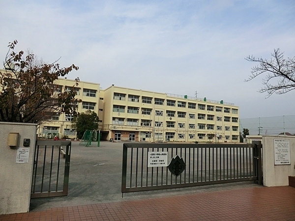 横浜市金沢区富岡西4丁目の新築一戸建(横浜市立西富岡小学校)