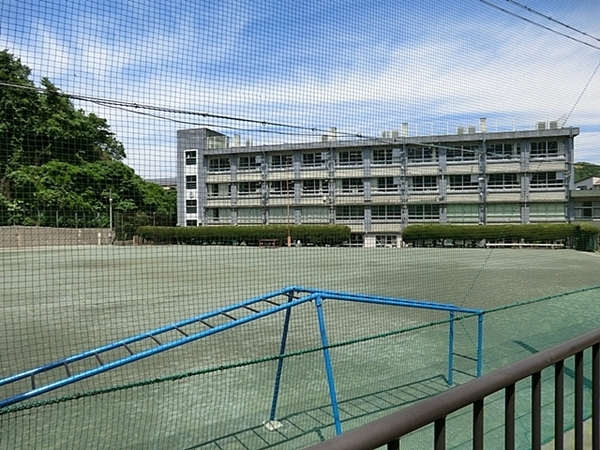 逗子市沼間５丁目の新築一戸建(逗子市立沼間小学校)