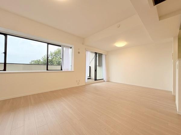 ルネ戸塚弥生台(リビング)