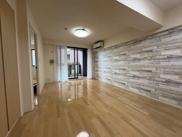 横濱山手テラス壱番館(リビング)