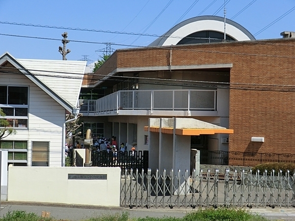 若葉台団地２・１７号棟(横浜マドカ幼稚園)