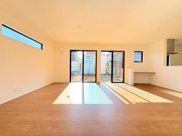 藤沢市西富の新築一戸建