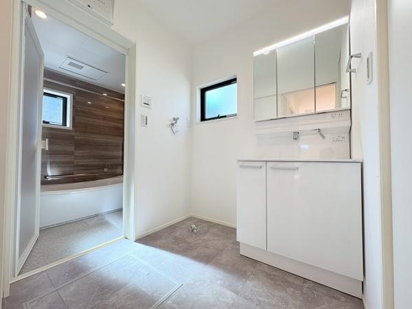 藤沢市西富の新築一戸建