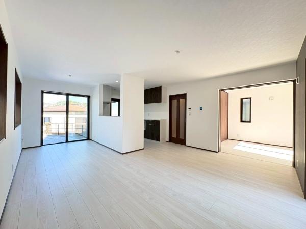 横浜市戸塚区戸塚町の新築一戸建