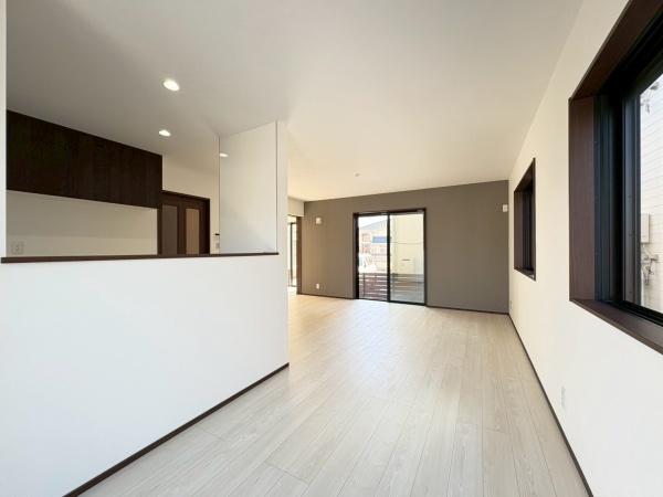 横浜市戸塚区戸塚町の新築一戸建