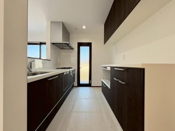 横浜市戸塚区戸塚町の新築一戸建