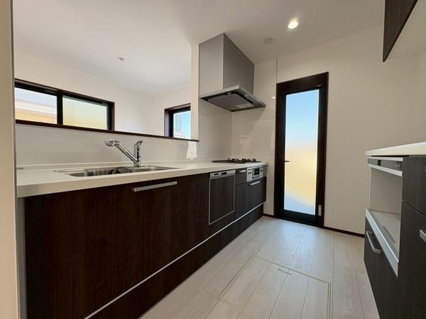 横浜市戸塚区戸塚町の新築一戸建