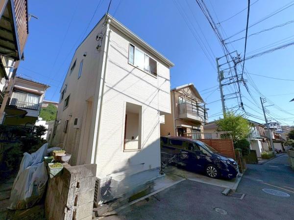 横浜市神奈川区西大口の中古一戸建